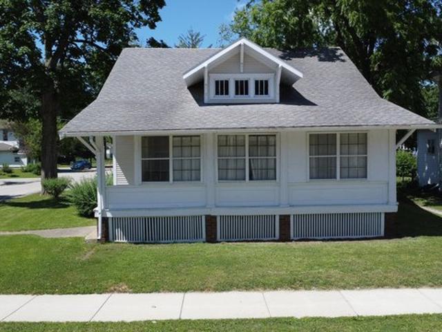 House for sale in Watseka, Illinois