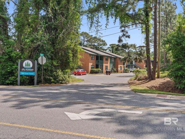 House for sale in Daphne, Alabama