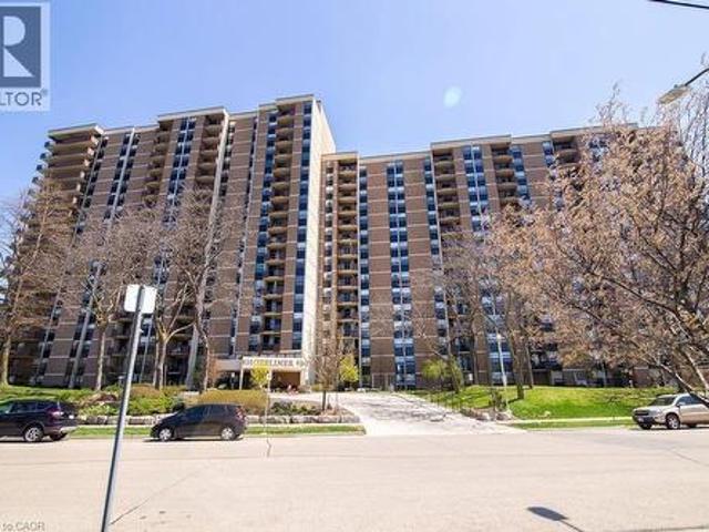 Condo for sale in Ancaster, Ontario