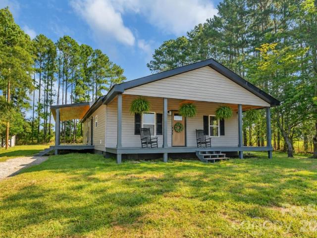 House for sale in Jefferson, South Carolina