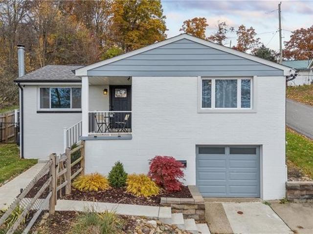 House for sale in Coraopolis, Pennsylvania
