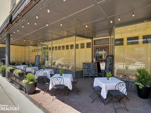 Commercial for sale in Burlington, Iowa