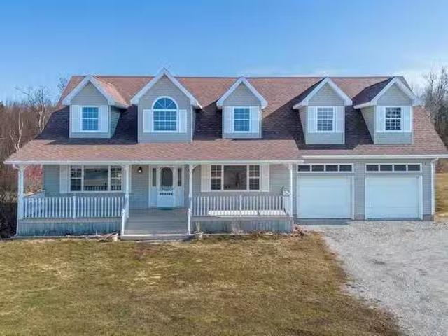 House for sale in Georges River, Nova Scotia