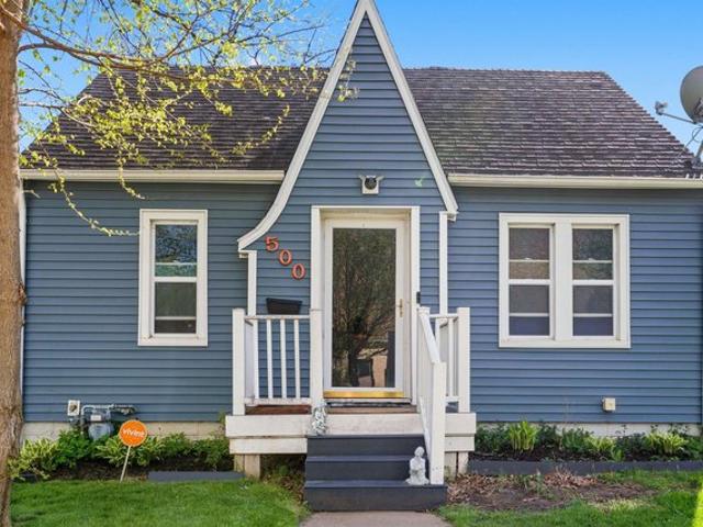 House for sale in Waterloo, Iowa