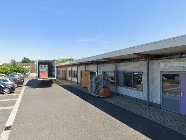 Bedrijfspand te huur in Stiphout, Noord Brabant