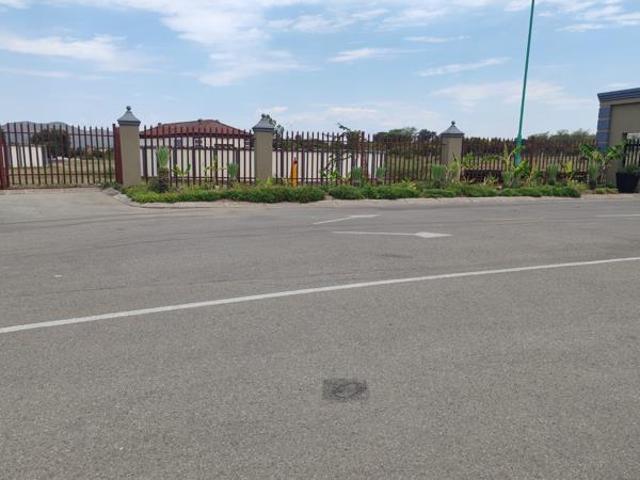 Land for sale in Hartbeespoort Dam Nature Reserve, North West