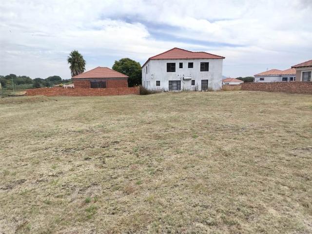 Land for sale in Hartbeespoort Dam Nature Reserve, North West