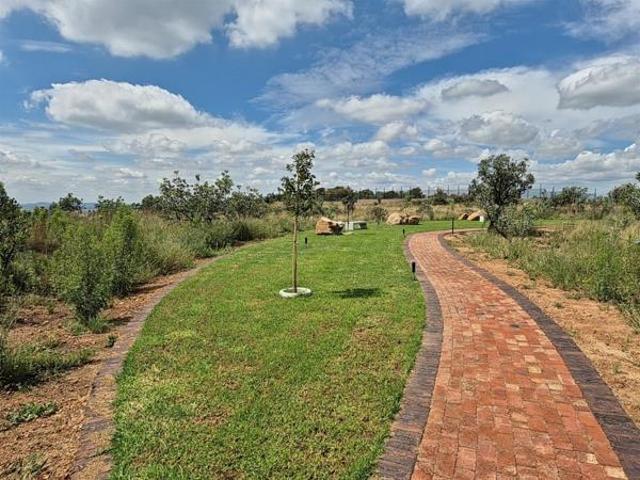 Land for sale in Dr Kenneth Kaunda, North West