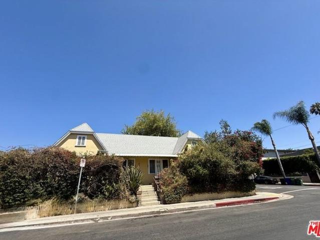 House for sale in Canoga Park, California