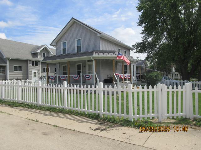 House for sale in Milledgeville, Illinois