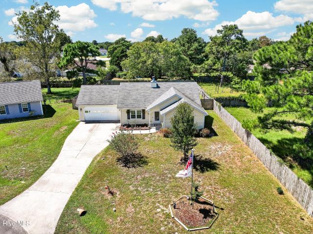 House for sale in Hubert, North Carolina