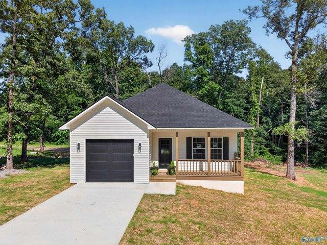 House for sale in Grant, Alabama