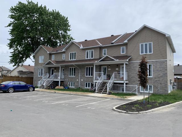 Apartment for rent in Alfred And Plantagenet, Ontario