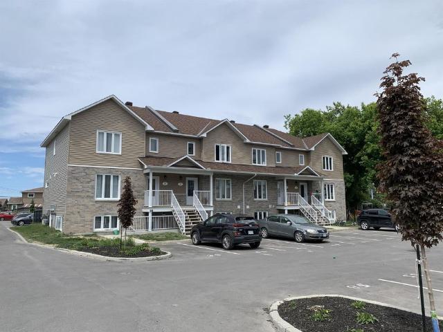Apartment for rent in Alfred And Plantagenet, Ontario