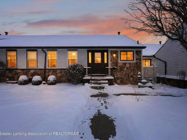 Condo for sale in Williamston, Michigan
