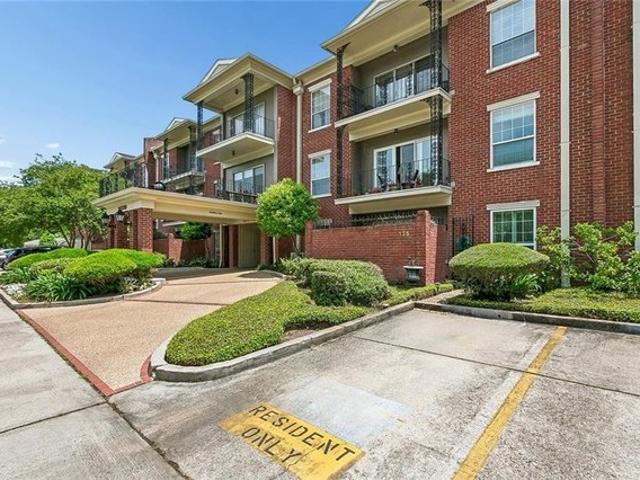 Condo for sale in Metairie, Louisiana