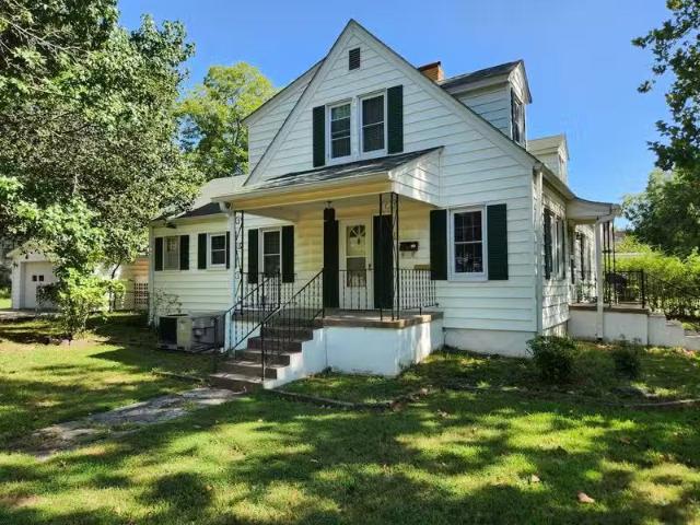House for rent in Ada