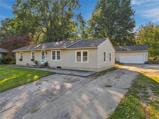 House for sale in Independence, Jackson County