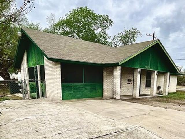 House for sale in Bee, Texas