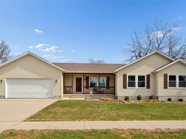 House for sale in Prairie City, Iowa