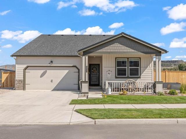 House for sale in Oregonia