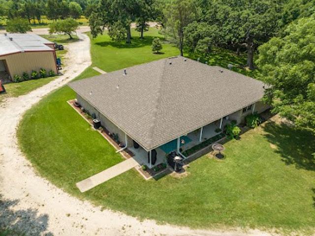 House for sale in Navarro, Texas