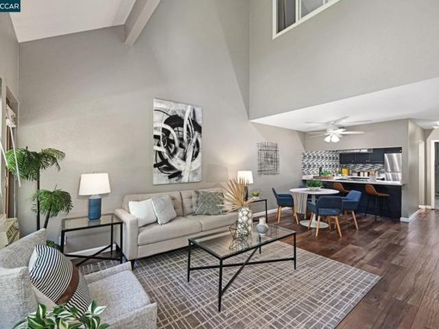 Condo for sale in Pleasant Hill, California