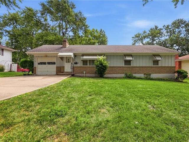House for sale in Blue Springs, Missouri