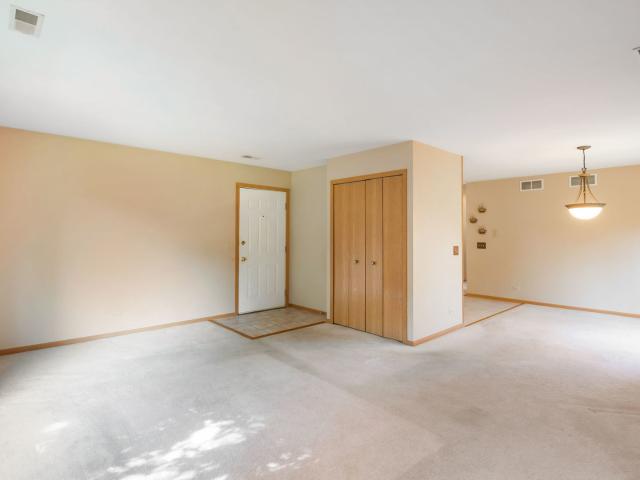 Condo for sale in Mchenry, Illinois