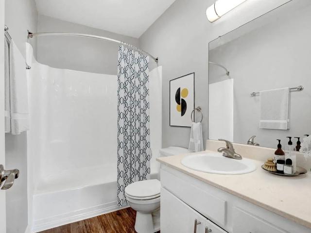 Apartment for rent in Long Beach, California