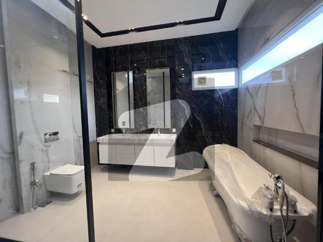 House for sale in 8 ڈی ایچ اے فیز, کراچی ڈویژن