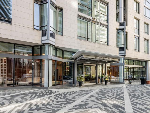 Condo for sale in Toronto Centre, Toronto
