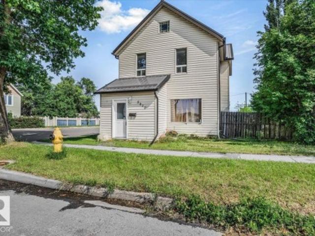 House for sale in Wetaskiwin, Alberta