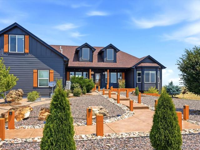 House for sale in Bennett, Arapahoe County