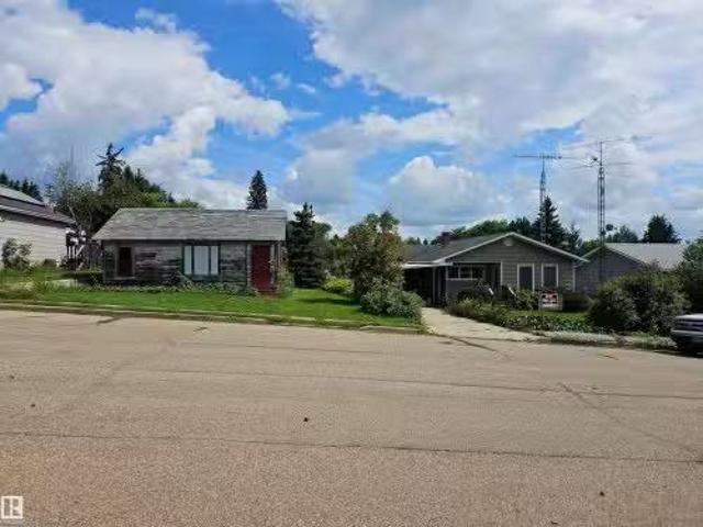 House for sale in Alberta