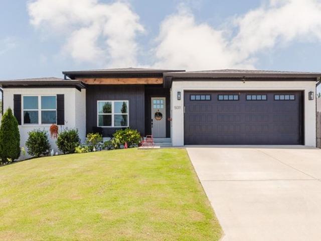 House for sale in Ark