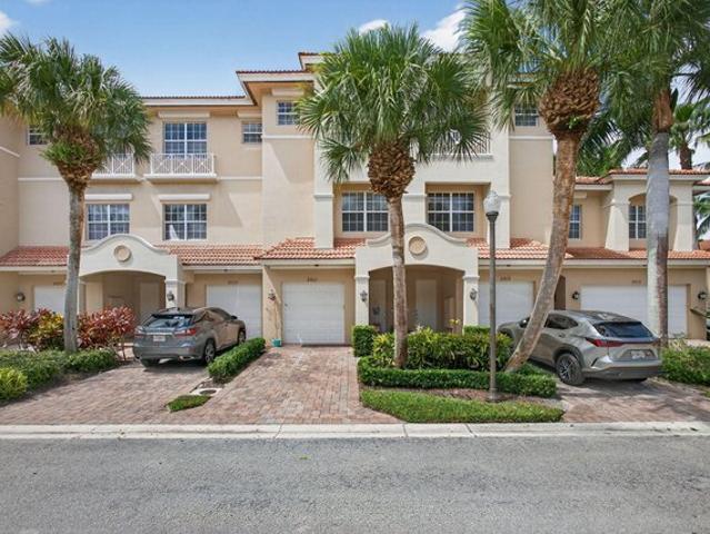 Townhouse for sale in Florida
