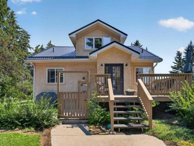 House for sale in Alberta
