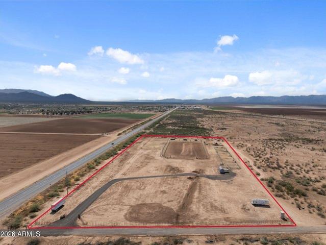 Land for sale in Aguila, Arizona