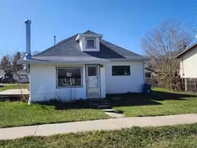 House for sale in Mannville, Alberta