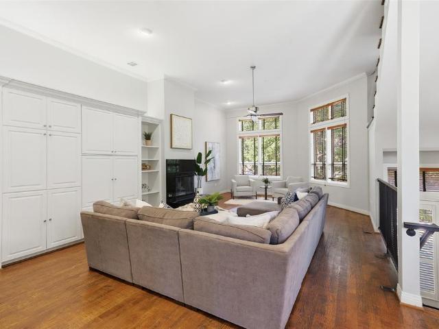 Townhouse for sale in Addison, Texas