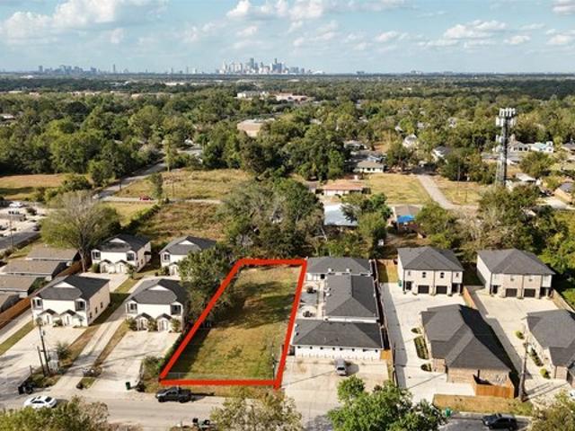 Land for sale in Sunnyside, Houston