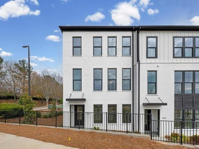Townhouse for sale in Alpharetta, Georgia