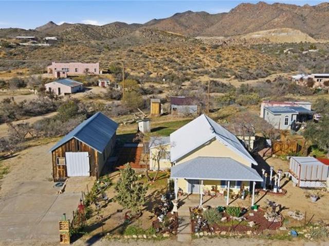 House for sale in Chloride, Arizona