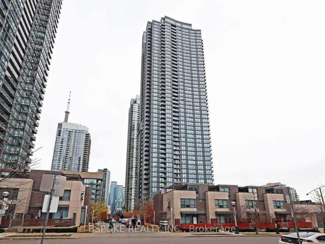 Condo for rent in Toronto, Golden Horseshoe