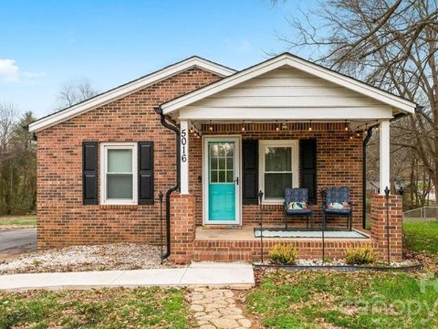 House for sale in Mount Holly, North Carolina