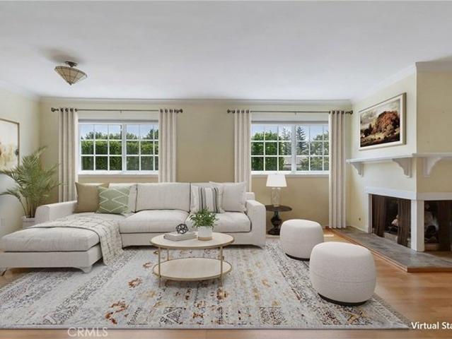 Townhouse for sale in North Hollywood Neighborhood Council District, Canoga Park
