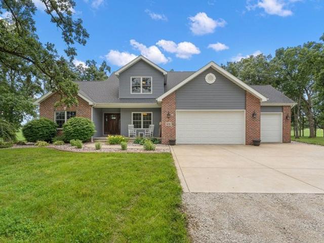House for sale in Crown Point, Indiana
