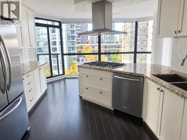 Apartment for rent in Coal Harbour, Vancouver