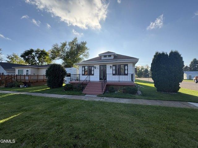House for sale in Gackle, Logan County